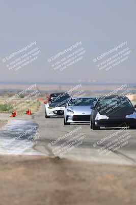 media/Sep-20-2025-Extreme Speed (Sat) [[1fcc23683c]]/Orange (Mid Intermediate)/Session 2 (Sunrise)/